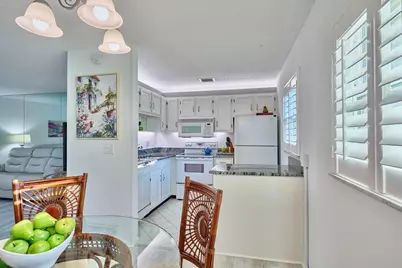 70 Royal Oak Court, Unit #206, Vero Beach, FL 32962 - Photo 17
