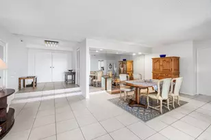 1900 Consulate Pl, West Palm Beach, FL 33401 - Photo 9