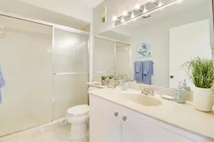 377 Prestwick Ln, Palm Beach Gardens, FL 33418 - Photo 13