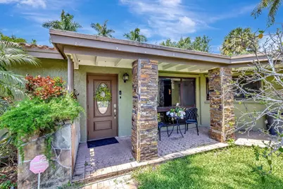 2360 SE 7th Drive, Pompano Beach, FL 33062 - Photo 23