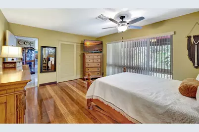 2360 SE 7th Drive, Pompano Beach, FL 33062 - Photo 17