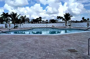 2802 Crosley Dr W, West Palm Beach, FL 33415 - Photo 33