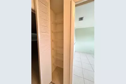 2802 Crosley Drive W, Unit #D, West Palm Beach, FL 33415 - Photo 9