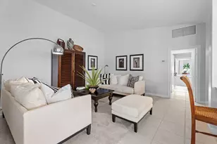 649 Hudson Bay Dr, Palm Beach Gardens, FL 33410 - Photo 9