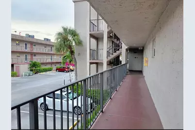 725 Lori Drive, Unit #206, Palm Springs, FL 33406 - Photo 11