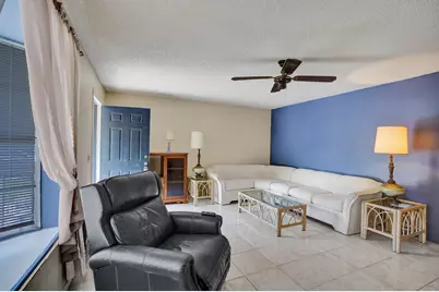 2886 Floral Road, Lake Worth, FL 33462 - Photo 3