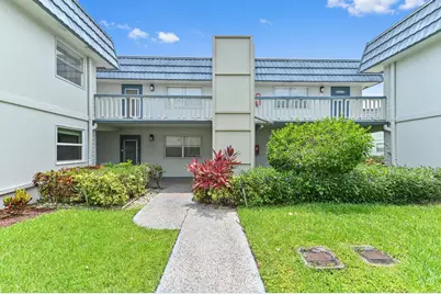 160 Tuscany C, Delray Beach, FL 33446 - Photo 3