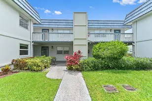 160 Tuscany C, Delray Beach, FL 33446 - Photo 3