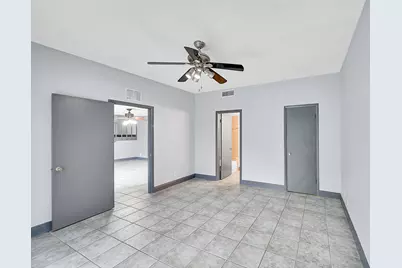 1204 Waterview Circle, Palm Springs, FL 33461 - Photo 7