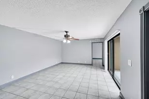 1204 Waterview Cir, Palm Springs, FL 33461 - Photo 3