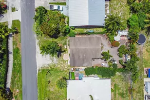 3044 SE Camino Ave, Stuart, FL 34997 - Photo 9