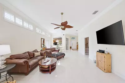 1071 Delray Lakes Drive, Delray Beach, FL 33444 - Photo 11