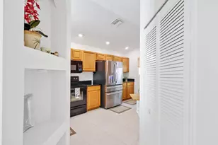 1071 Delray Lakes Dr, Delray Beach, FL 33444 - Photo 13
