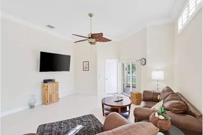 1071 Delray Lakes Drive, Delray Beach, FL 33444 - Photo 9