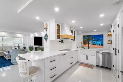 875 E Camino Real, Unit #3E, Boca Raton, FL 33432 - Photo 13