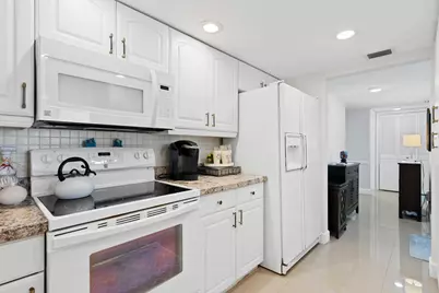 899 Jeffery Street, Unit #301, Boca Raton, FL 33487 - Photo 1