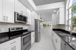 1415 Bear Island Dr, West Palm Beach, FL 33409 - Photo 11