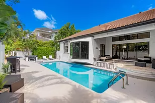 1050 Brooks Ln, Delray Beach, FL 33483 - Photo 37