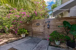 808 N Palmway, Lake Worth Beach, FL 33460 - Photo 3