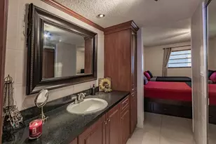 4270 NW 40th St, Lauderdale Lakes, FL 33319 - Photo 11