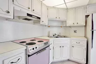 1021 Crystal Lake Dr, Deerfield Beach, FL 33064 - Photo 7