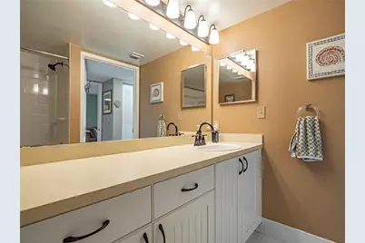 1590 S 42nd Circle, Unit #106, Vero Beach, FL 32967 - Photo 15