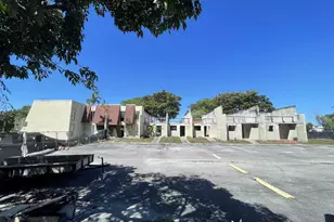 8921 Palm Tree Ln, Pembroke Pines, FL 33024 - Photo 5