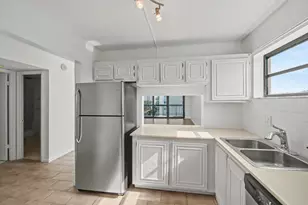 4800 Bayview Dr, Fort Lauderdale, FL 33308 - Photo 11