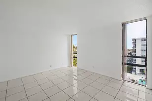 4800 Bayview Dr, Fort Lauderdale, FL 33308 - Photo 13