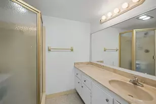 4800 Bayview Dr, Fort Lauderdale, FL 33308 - Photo 15