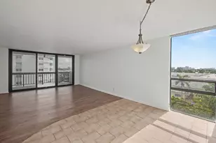 4800 Bayview Dr, Fort Lauderdale, FL 33308 - Photo 5