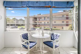 715 Lori Dr, Palm Springs, FL 33461 - Photo 13