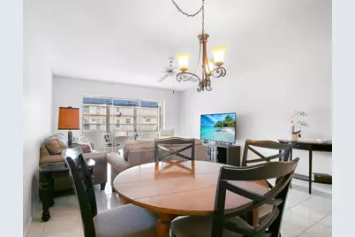 715 Lori Drive, Unit #213, Palm Springs, FL 33461 - Photo 7