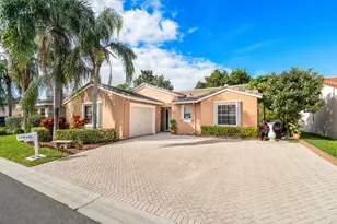 156 Caribe Ct, Greenacres, FL 33413 - Photo 3