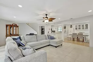 146 Weybridge Cir, Royal Palm Beach, FL 33411 - Photo 11