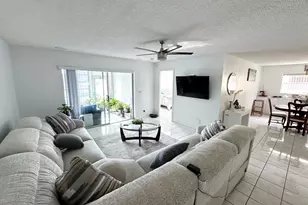 106 Lake Helen Dr, West Palm Beach, FL 33411 - Photo 13