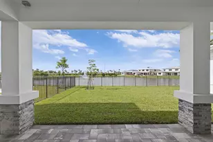 12874 Crane Xing, Palm Beach Gardens, FL 33412 - Photo 7