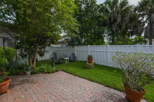 160 NW 75th Way, Plantation, FL 33317 - Photo 27
