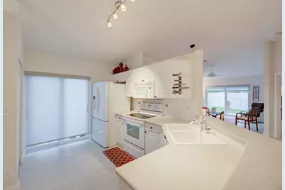 160 NW 75th Way, Plantation, FL 33317 - Photo 13