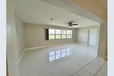 5725 Fernley Drive E, Unit #71, West Palm Beach, FL 33415 - Photo 23