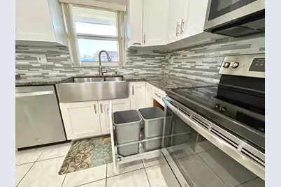 5725 Fernley Drive E, Unit #71, West Palm Beach, FL 33415 - Photo 5