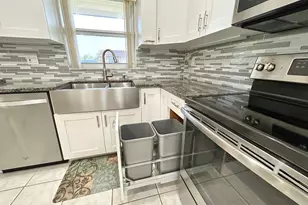 5725 Fernley Dr E, West Palm Beach, FL 33415 - Photo 5