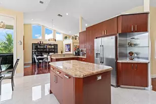 10369 Silver Lake Dr, Boca Raton, FL 33428 - Photo 11