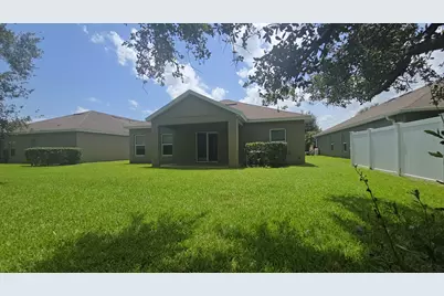 346 Lexington Avenue SW, Vero Beach, FL 32962 - Photo 5