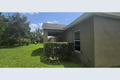 346 Lexington Avenue SW, Vero Beach, FL 32962 - Photo 7