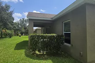 346 Lexington Ave SW, Vero Beach, FL 32962 - Photo 7