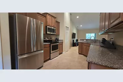 346 Lexington Avenue SW, Vero Beach, FL 32962 - Photo 11