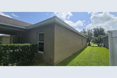 346 Lexington Avenue SW, Vero Beach, FL 32962 - Photo 31