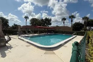 425 Lake Helen Dr, West Palm Beach, FL 33411 - Photo 17