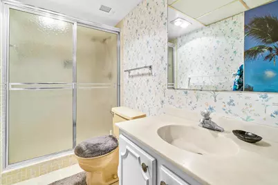 801 Lake Shore Drive, Unit #619, Lake Park, FL 33403 - Photo 21